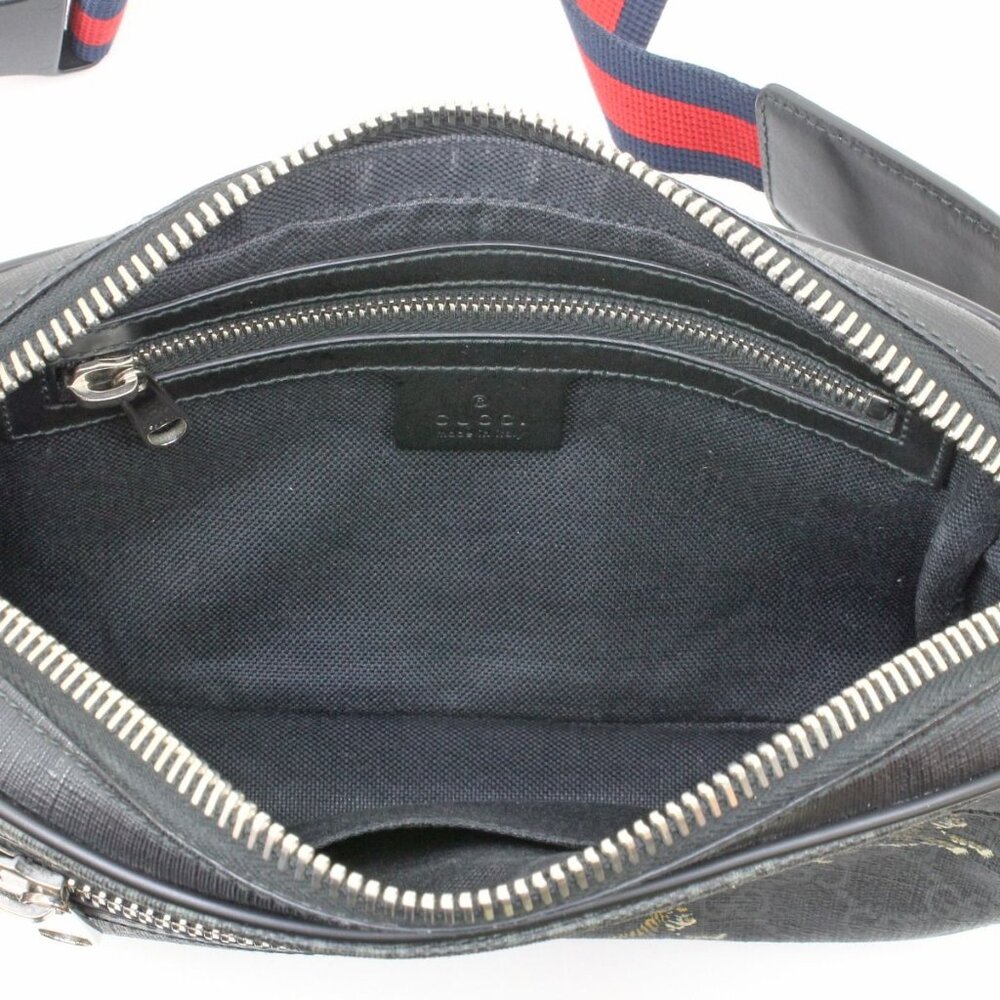 Gucci GG Supreme Taiga Body Bag - Picture 8 of 10